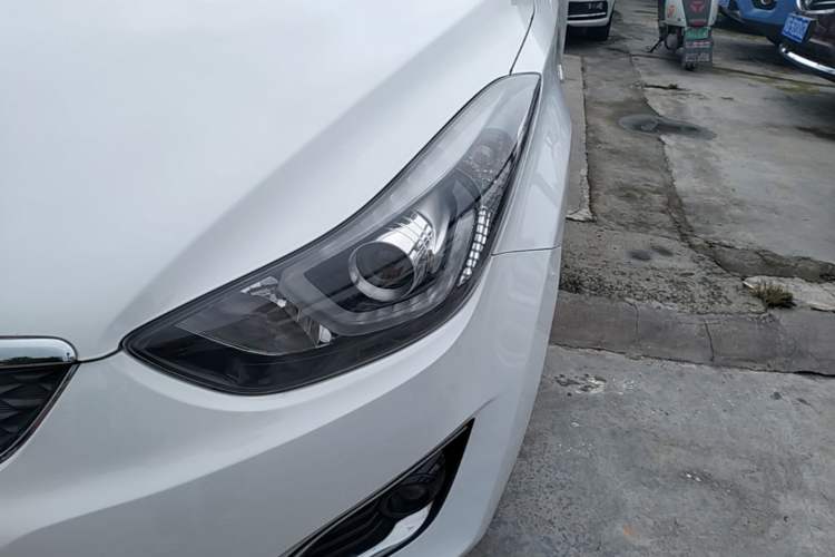 Used Hyundai Elantra (5th Generation / Langdong) 2016 1.6L Automatic Smart Version Left Front Headlight