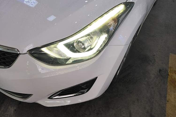 Used Hyundai Elantra (5th Generation / Langdong) 2016 1.6L Automatic Prestige Model Left Front Headlight