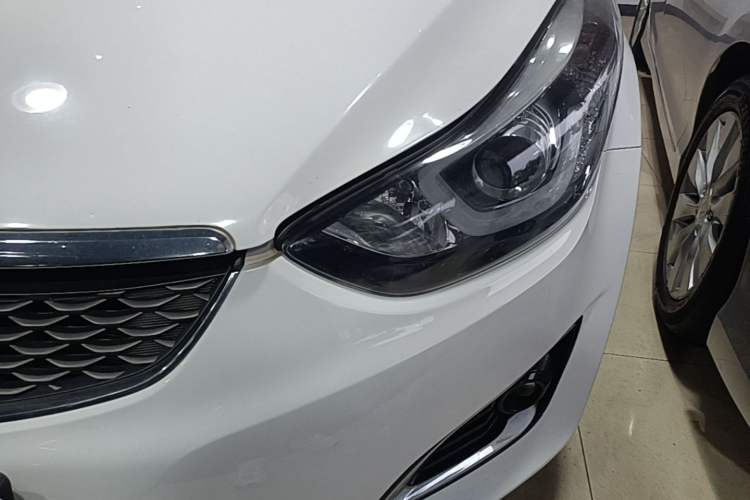 Used Hyundai Elantra (5th Generation / Langdong) 2016 1.6L Automatic Smart Version Left Front Headlight