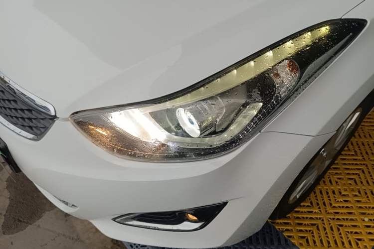 Used Hyundai Elantra (5th Generation / Langdong) 2016 1.6L Automatic Prestige Model Left Front Headlight