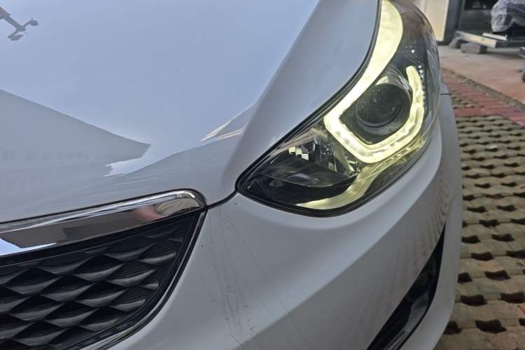 Used Hyundai Elantra (5th Generation / Langdong) 2016 1.6L Automatic Smart Version Left Front Headlight
