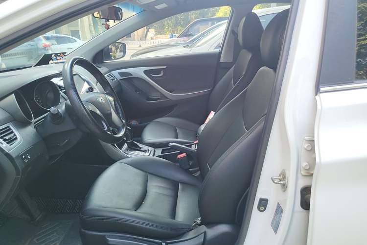 Used Hyundai Elantra (5th Generation / Langdong) 2016 1.6L Automatic Smart Version Left Front Seat