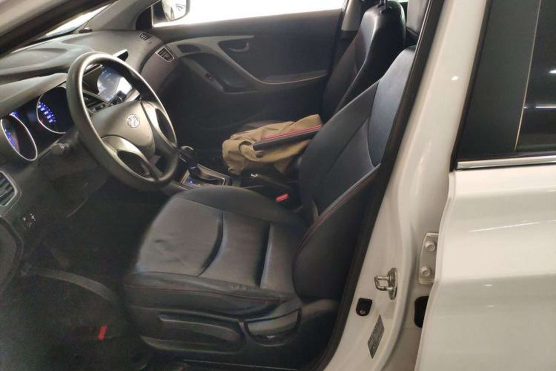 Used Hyundai Elantra (5th Generation / Langdong) 2016 1.6L Automatic Smart Version Left Front Seat