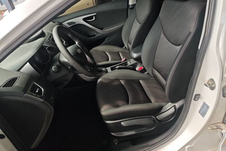 Used Hyundai Elantra (5th Generation / Langdong) 2016 1.6L Automatic Smart Version Left Front Seat