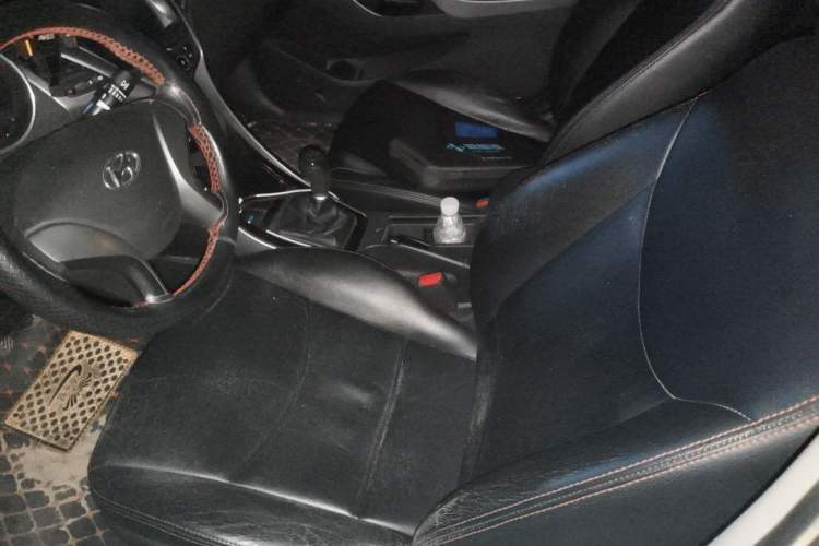 Used Hyundai Elantra (5th Generation / Langdong) 2016 1.6L Manual Luxury Model Left Front Seat