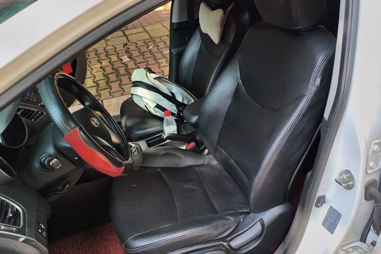 Used Hyundai Elantra (5th Generation / Langdong) 2016 1.6L Automatic Smart Version Left Front Seat
