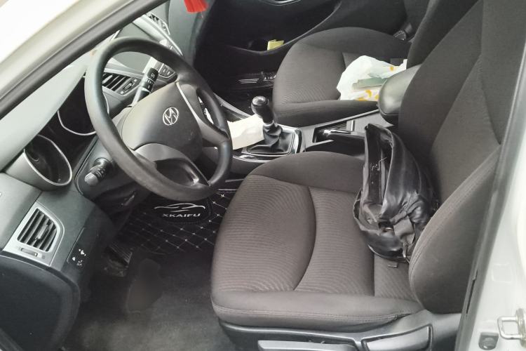 Used Hyundai Elantra (5th Generation / Langdong) 2016 1.6L Manual Luxury Model Left Front Seat