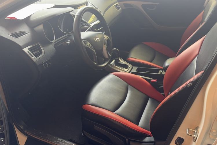 Used Hyundai Elantra (5th Generation / Langdong) 2016 1.6L Automatic Smart Version Left Front Seat