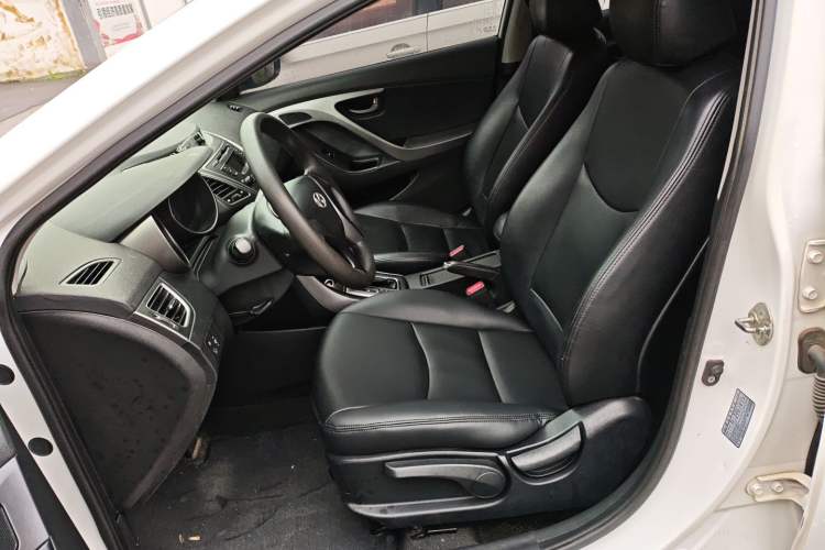 Used Hyundai Elantra (5th Generation / Langdong) 2016 1.6L Automatic Smart Version Left Front Seat