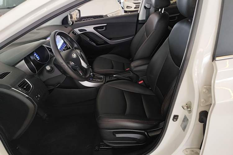 Used Hyundai Elantra (5th Generation / Langdong) 2016 1.6L Automatic Smart Version Left Front Seat