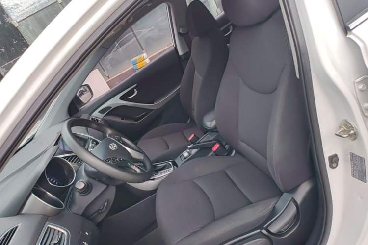 Used Hyundai Elantra (5th Generation / Langdong) 2016 1.6L Automatic Prestige Model Left Front Seat
