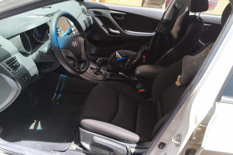 Used Hyundai Elantra (5th Generation / Langdong) 2016 1.6L Automatic Smart Version Left Front Seat