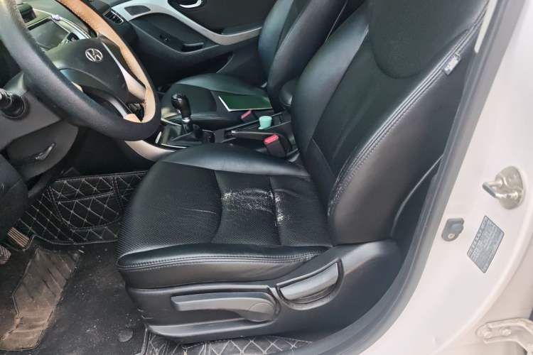Used Hyundai Elantra (5th Generation / Langdong) 2016 1.6L Manual Luxury Model Left Front Seat