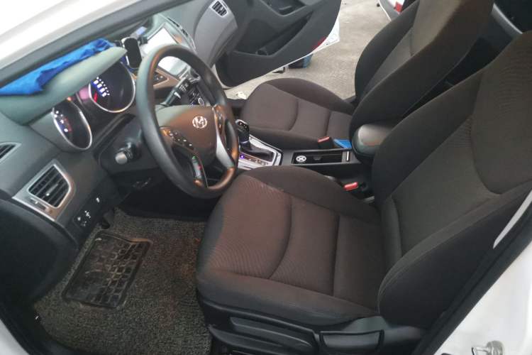 Used Hyundai Elantra (5th Generation / Langdong) 2016 1.6L Automatic Prestige Model Left Front Seat