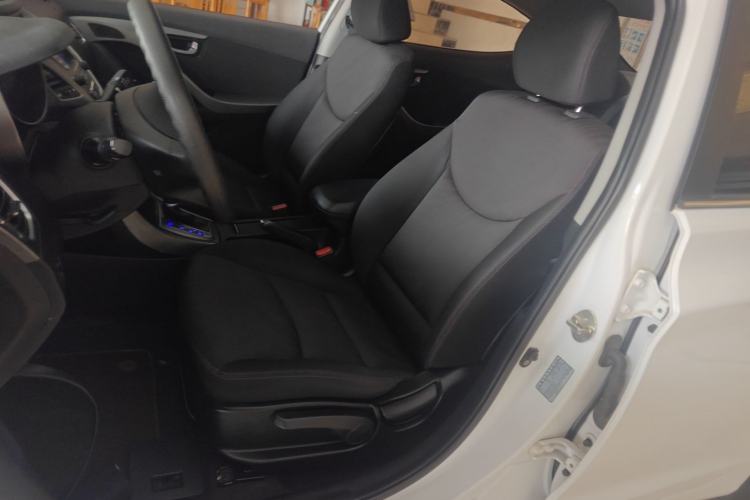 Used Hyundai Elantra (5th Generation / Langdong) 2016 1.6L Automatic Smart Version Left Front Seat