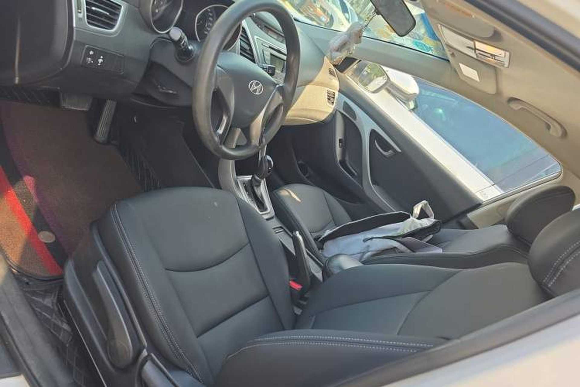 Used Hyundai Elantra (5th Generation / Langdong) 2016 1.6L Automatic Smart Version Left Front Seat