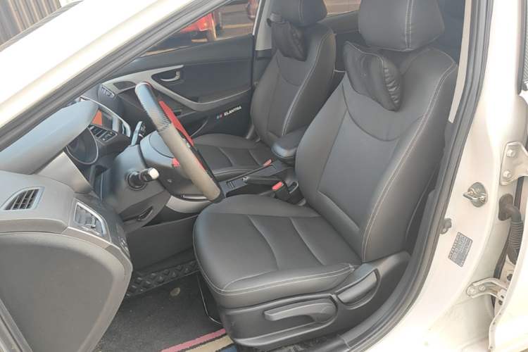 Used Hyundai Elantra (5th Generation / Langdong) 2016 1.6L Automatic Smart Version Left Front Seat