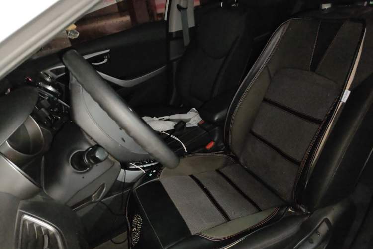 Used Hyundai Elantra (5th Generation / Langdong) 2016 1.6L Automatic Smart Version Left Front Seat