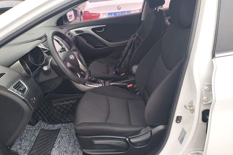 Used Hyundai Elantra (5th Generation / Langdong) 2016 1.6L Automatic Smart Version Left Front Seat