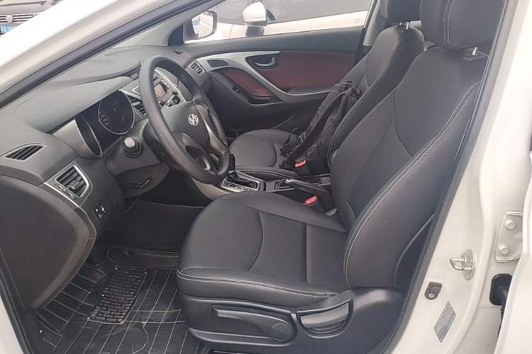 Used Hyundai Elantra (5th Generation / Langdong) 2016 1.6L Automatic Smart Version Left Front Seat