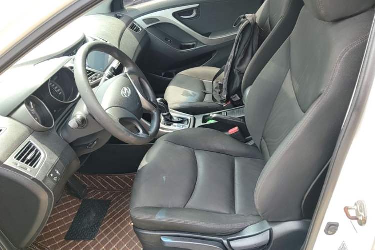 Used Hyundai Elantra (5th Generation / Langdong) 2016 1.6L Automatic Smart Version Left Front Seat