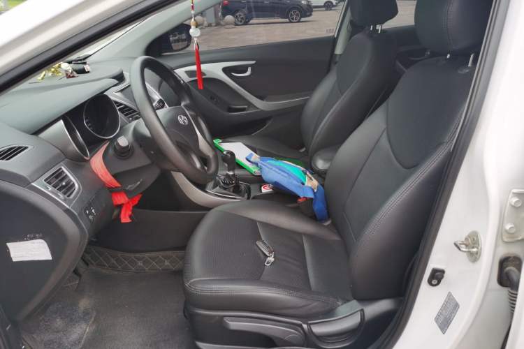 Used Hyundai Elantra (5th Generation / Langdong) 2016 1.6L Manual Luxury Model Left Front Seat