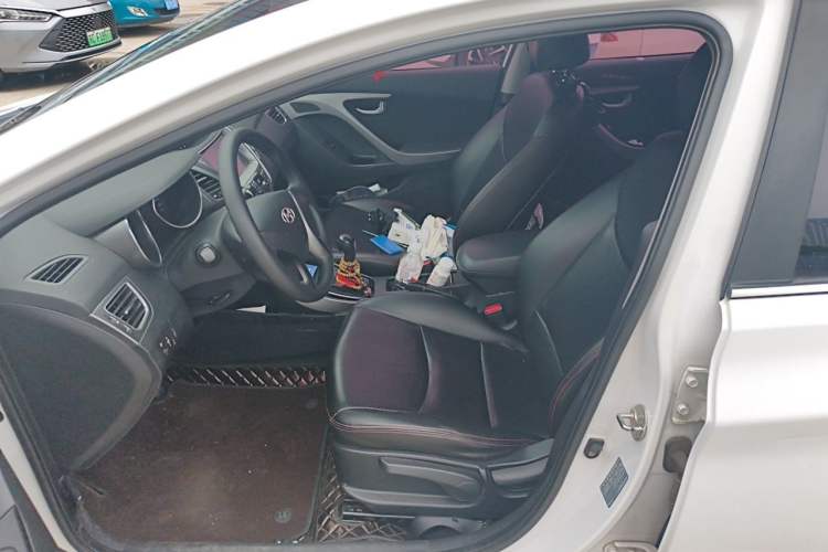 Used Hyundai Elantra (5th Generation / Langdong) 2016 1.6L Manual Luxury Model Left Front Seat