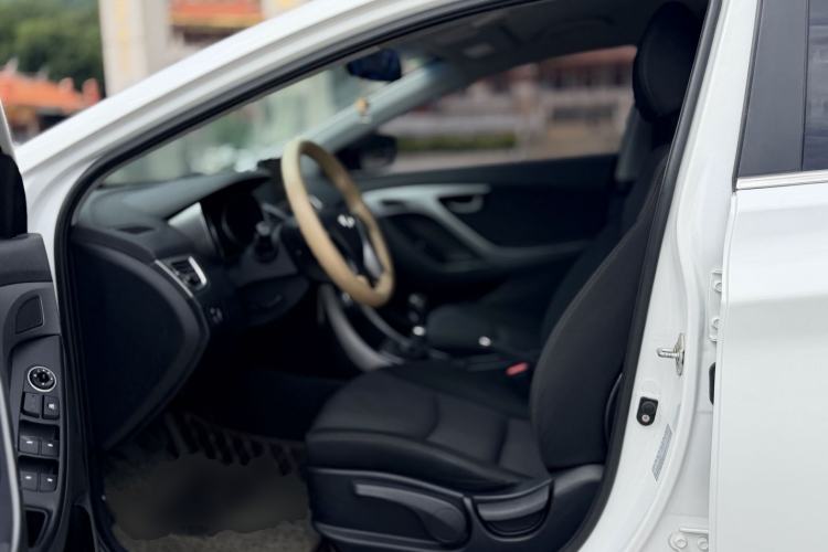 Used Hyundai Elantra (5th Generation / Langdong) 2016 1.6L Manual Fashion Edition Left Front Seat