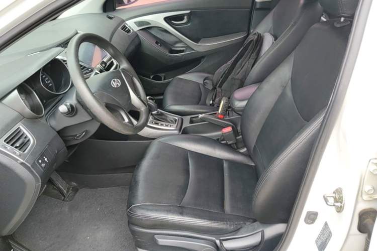 Used Hyundai Elantra (5th Generation / Langdong) 2016 1.6L Automatic Smart Version Left Front Seat