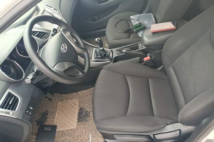 Used Hyundai Elantra (5th Generation / Langdong) 2016 1.6L Manual Luxury Model Left Front Seat