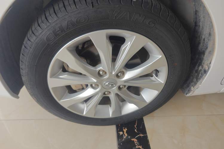 Used Hyundai Elantra (5th Generation / Langdong) 2016 1.6L Automatic Smart Version Left Front Wheel Hub