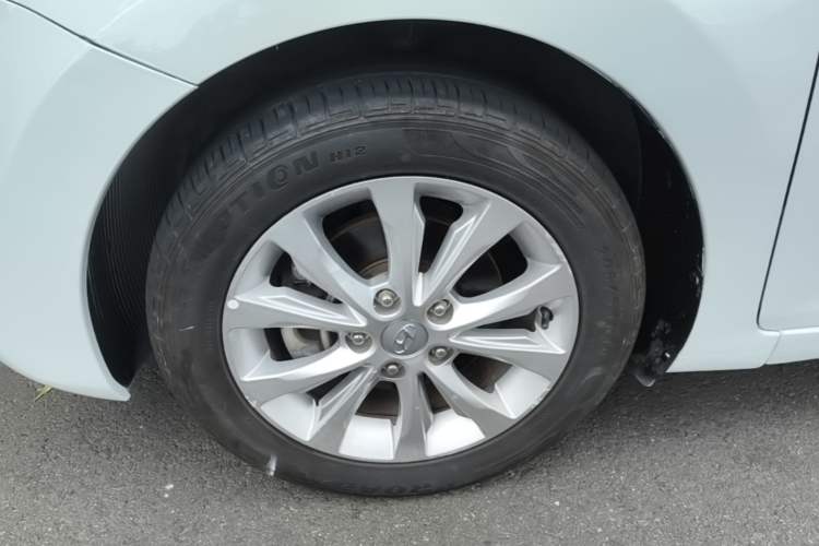 Used Hyundai Elantra (5th Generation / Langdong) 2016 1.6L Manual Fashion Edition Left Front Wheel Hub