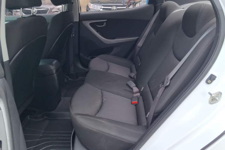 Used Hyundai Elantra (5th Generation / Langdong) 2016 1.6L Automatic Smart Version Left Rear Seat