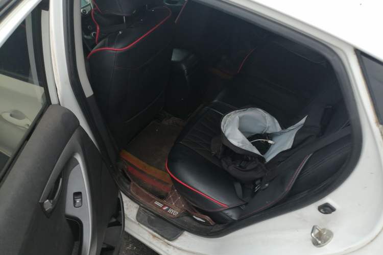 Used Hyundai Elantra (5th Generation / Langdong) 2016 1.6L Manual Fashion Edition Left Rear Seat