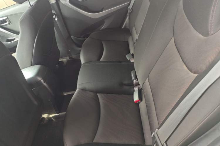 Used Hyundai Elantra (5th Generation / Langdong) 2016 1.6L Automatic Smart Version Left Rear Seat