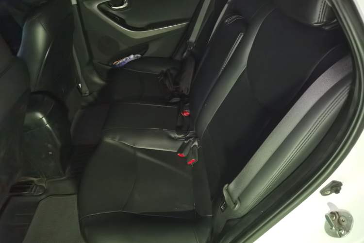 Used Hyundai Elantra (5th Generation / Langdong) 2016 1.6L Automatic Prestige Model Left Rear Seat