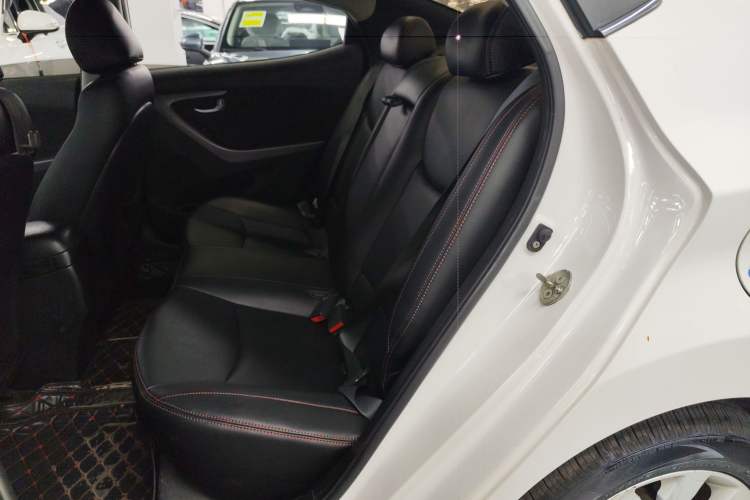 Used Hyundai Elantra (5th Generation / Langdong) 2016 1.6L Automatic Prestige Model Left Rear Seat