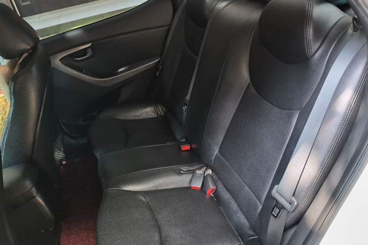 Used Hyundai Elantra (5th Generation / Langdong) 2016 1.6L Automatic Smart Version Left Rear Seat