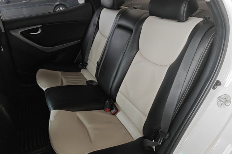 Used Hyundai Elantra (5th Generation / Langdong) 2016 1.6L Automatic Prestige Model Left Rear Seat