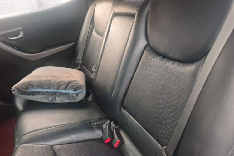 Used Hyundai Elantra (5th Generation / Langdong) 2016 1.6L Automatic Prestige Model Left Rear Seat