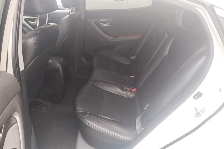 Used Hyundai Elantra (5th Generation / Langdong) 2016 1.6L Automatic Prestige Model Left Rear Seat