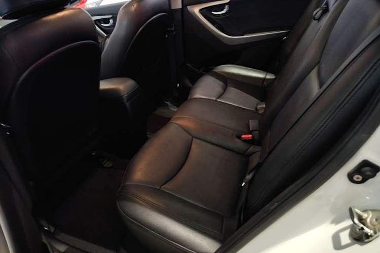 Used Hyundai Elantra (5th Generation / Langdong) 2016 1.6L Automatic Prestige Model Left Rear Seat