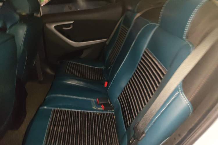 Used Hyundai Elantra (5th Generation / Langdong) 2016 1.6L Manual Fashion Edition Left Rear Seat