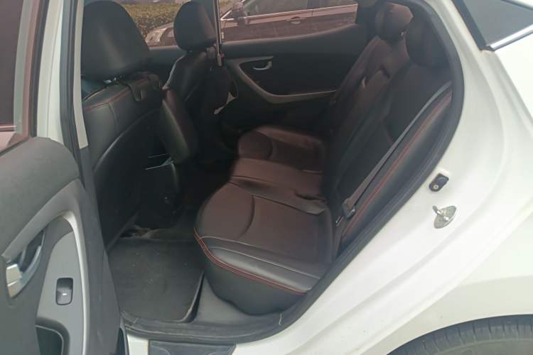 Used Hyundai Elantra (5th Generation / Langdong) 2016 1.6L Manual Luxury Model Left Rear Seat