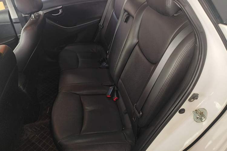 Used Hyundai Elantra (5th Generation / Langdong) 2016 1.6L Manual Luxury Model Left Rear Seat