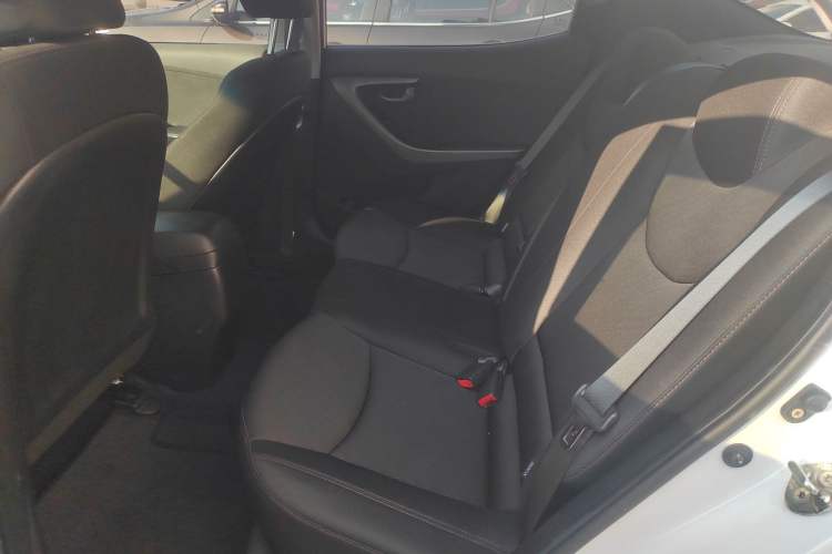 Used Hyundai Elantra (5th Generation / Langdong) 2016 1.6L Automatic Smart Version Left Rear Seat