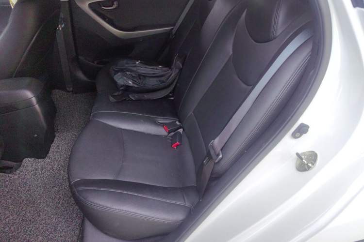 Used Hyundai Elantra (5th Generation / Langdong) 2016 1.6L Automatic Smart Version Left Rear Seat