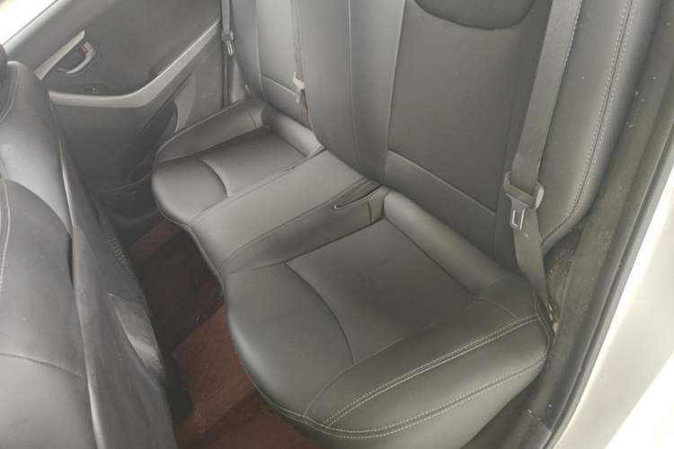 Used Hyundai Elantra (5th Generation / Langdong) 2016 1.6L Automatic Smart Version Left Rear Seat