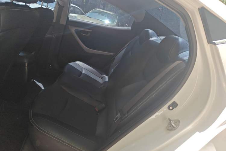 Used Hyundai Elantra (5th Generation / Langdong) 2016 1.6L Automatic Smart Version Left Rear Seat