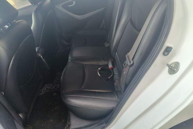 Used Hyundai Elantra (5th Generation / Langdong) 2016 1.6L Manual Luxury Model Left Rear Seat